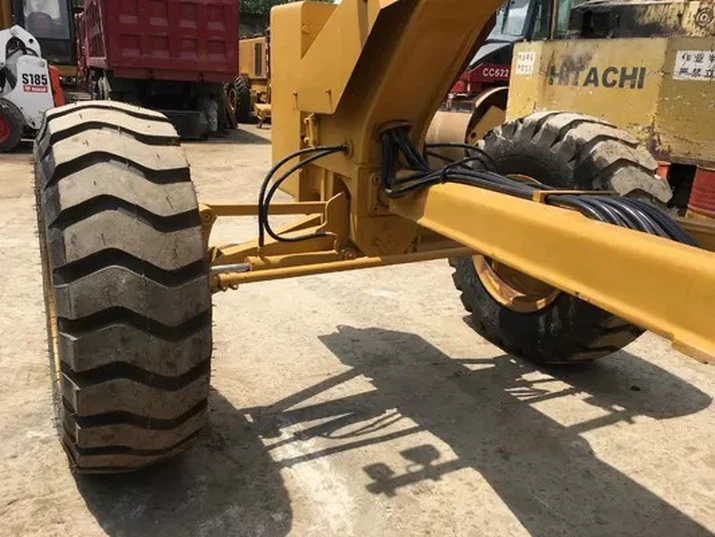 pc30397634-yellowused140h185hpmotorgrader pc30397634-yellowused140h185hpmotorgrader