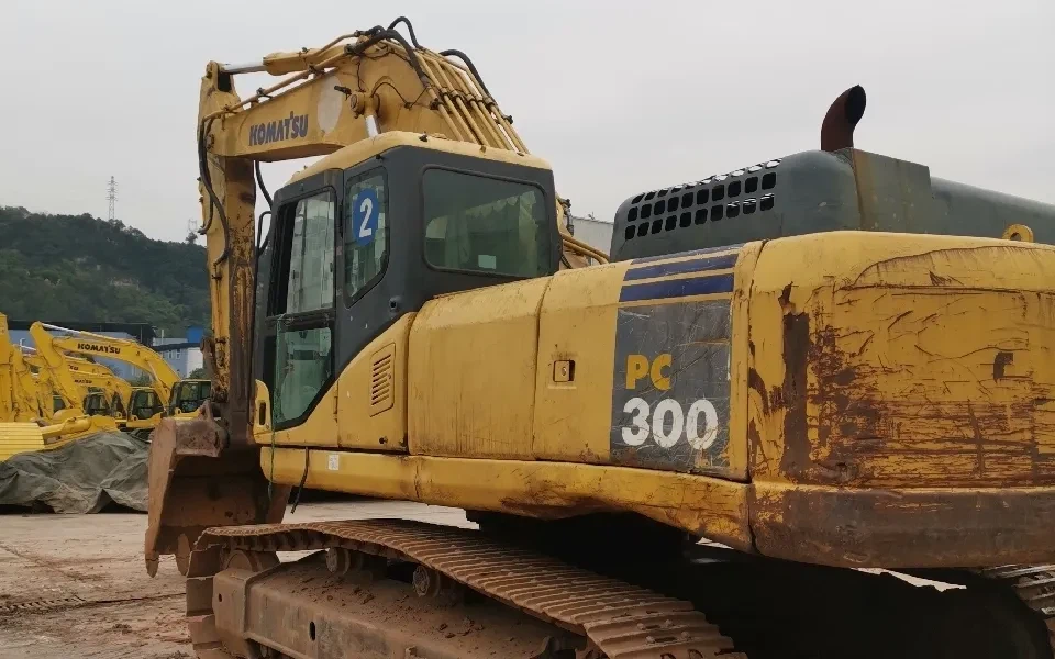 Used Komatsu PC300-7 Excavator