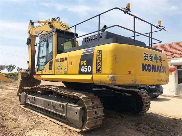 Escavatore Komatsu PC450-8 usato