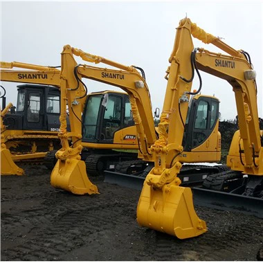 Escavatore anfibio multifunzionale