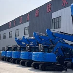 Grande escavatore idraulico